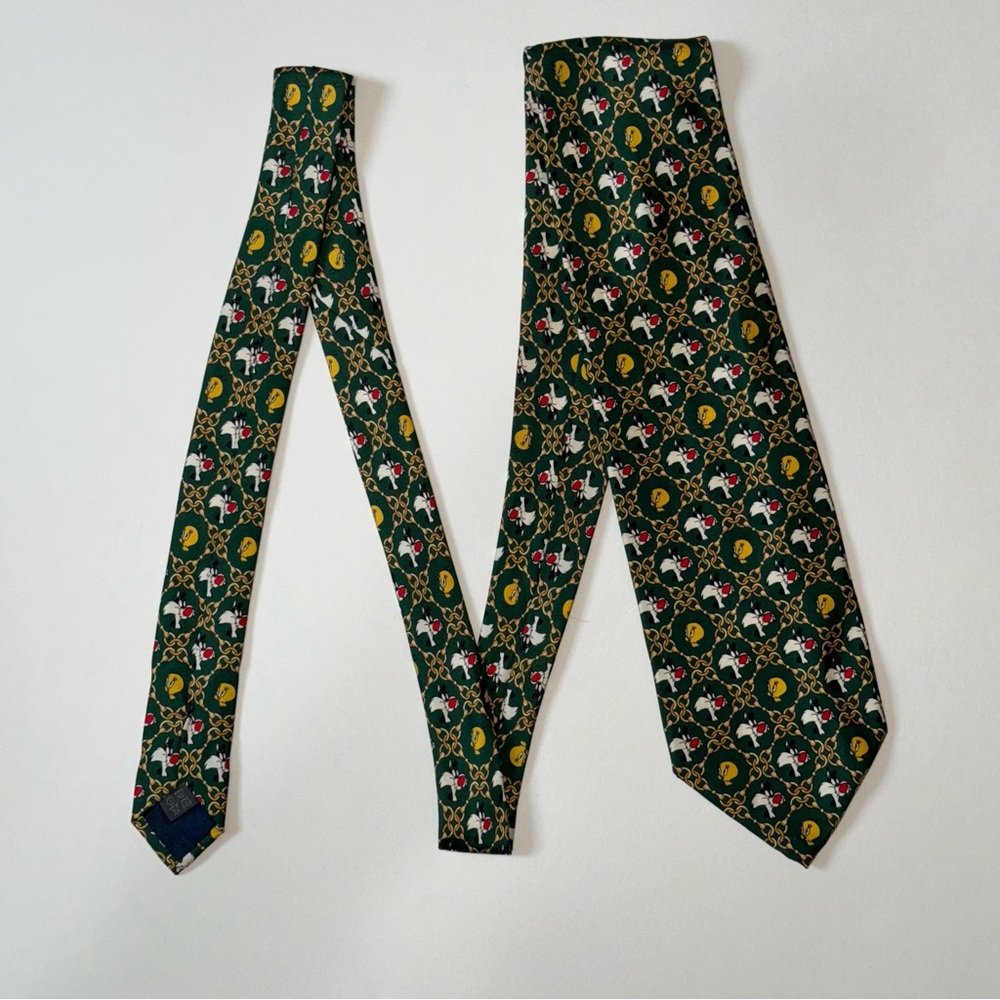 Vintage 1994 Warner Bros Sylvester and Tweety Silk Tie